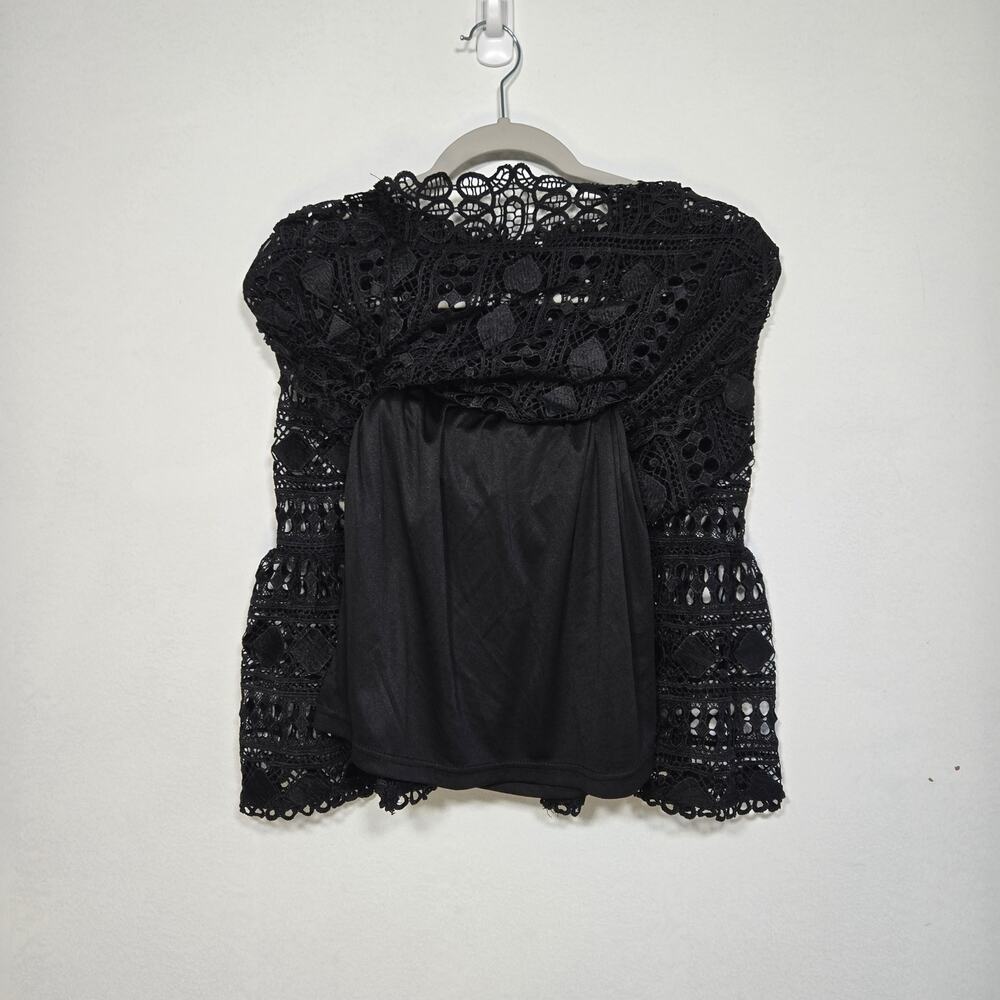 Ellison Crochet Overlay Black Blouse With Bell Sleeves. Size Medium - Picture 5 of 9
